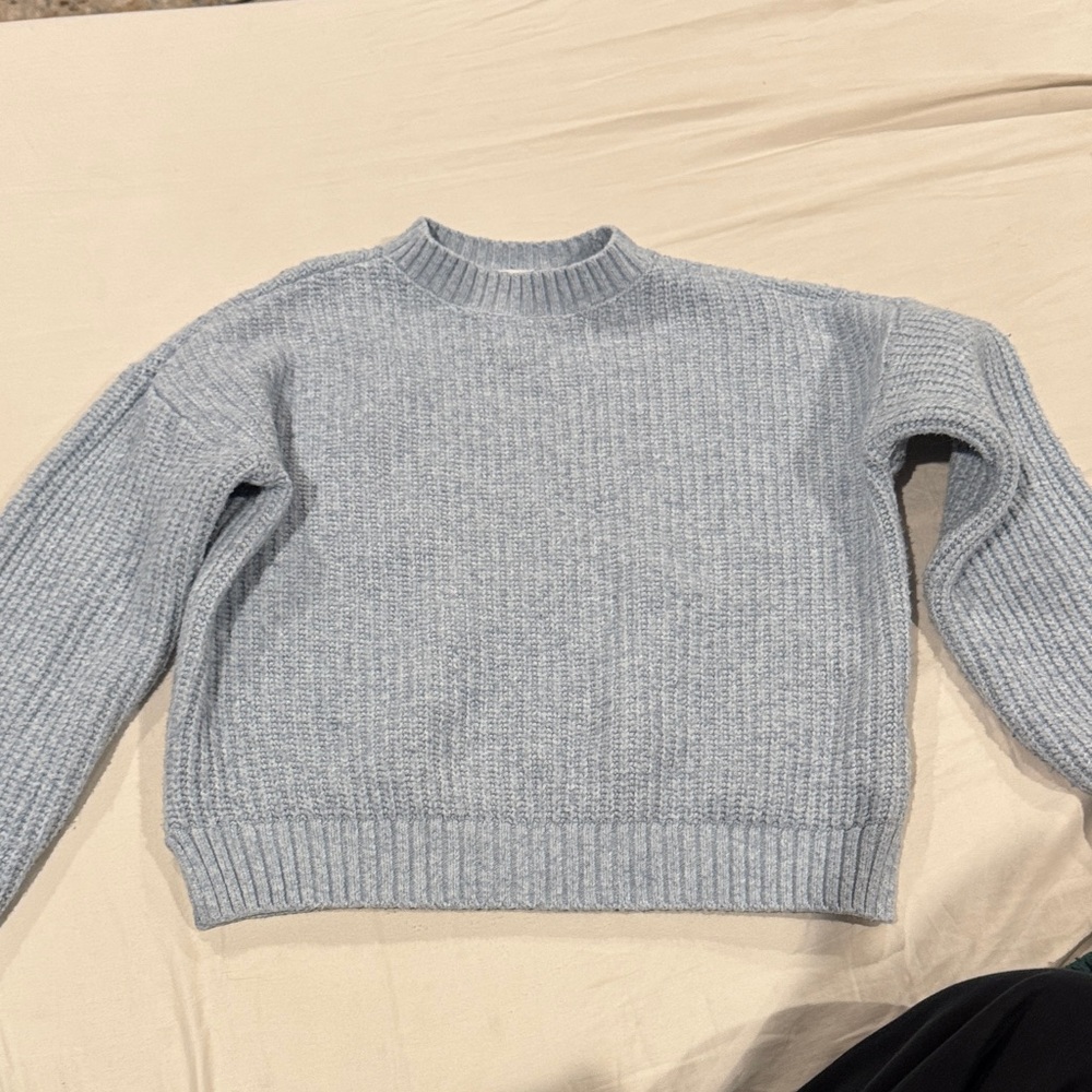 Old Navy Light Blue Crew Neck Sweater
